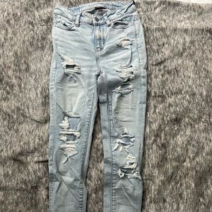Hi- rise jeggings
